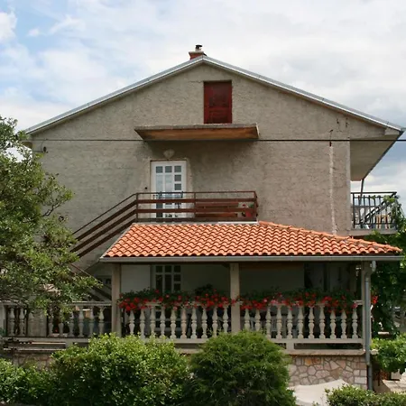 Apartment With A Parking Space - 5529 Novi Vinodolski