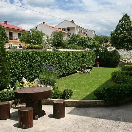 Apartment With Parking Space - 5529